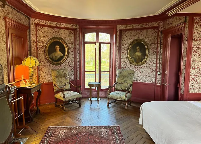Hotel Chateau De Rosa Bonheur